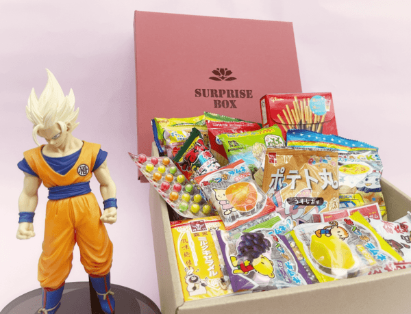 Surprise Box (Okashi Box) + Figure action