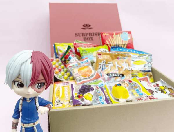 Surprise Box (Okashi Box) + Figure action